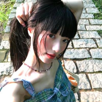 镜中的女孩